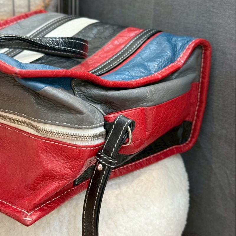 BALENCIAGA拼色 Bazar 系列肩背斜背包-3