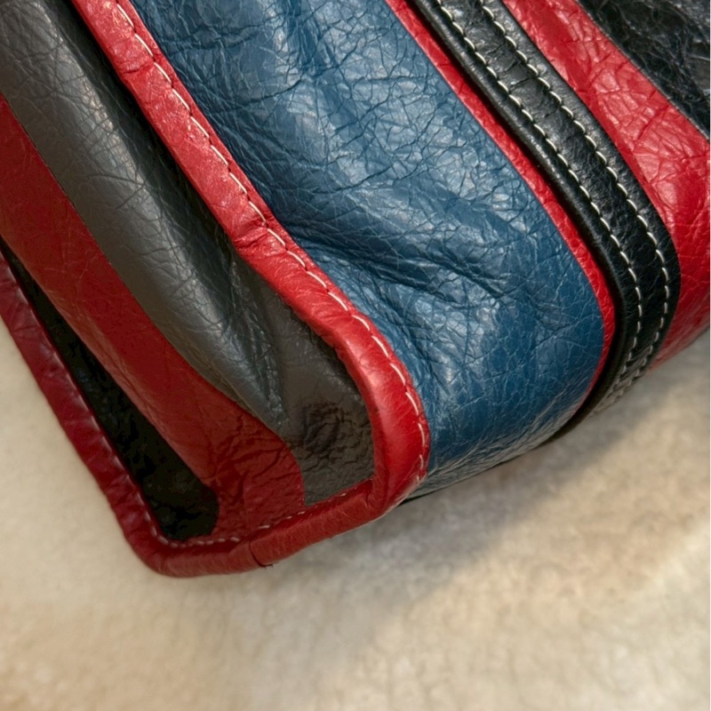 BALENCIAGA拼色 Bazar 系列肩背斜背包-5