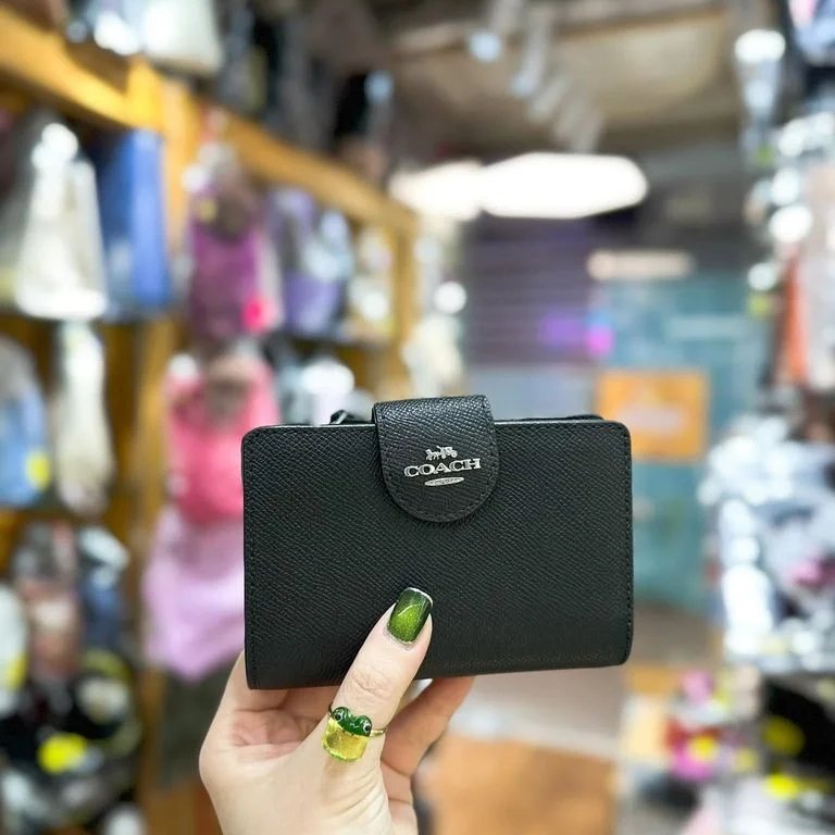 Coach medium wallet-5