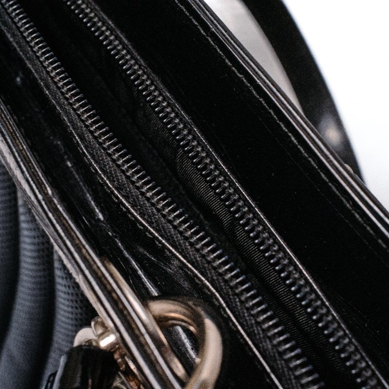 🧠小浮気見世物小屋🧠 絕版收藏級🇫🇷Dior by John Galliano 限量 Chris 1947 凱迪拉克包｜賽車透氣丹寧 × 金屬車牌-3