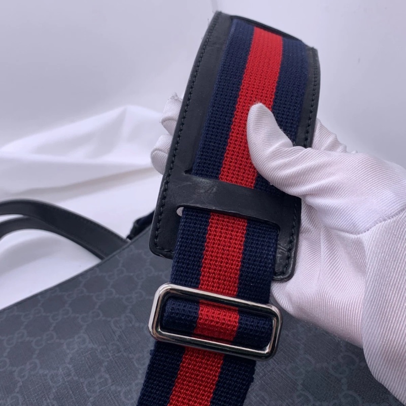 Gucci GG Supreme Monogram Night Courrier 竪款手提包-8