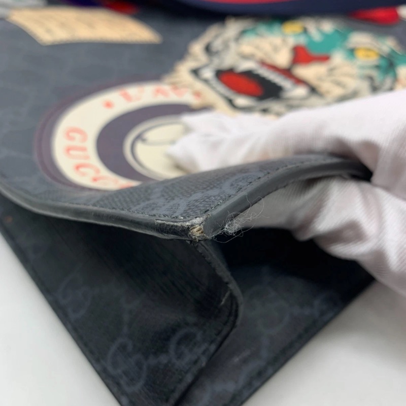 Gucci GG Supreme Monogram Night Courrier 竪款手提包-11