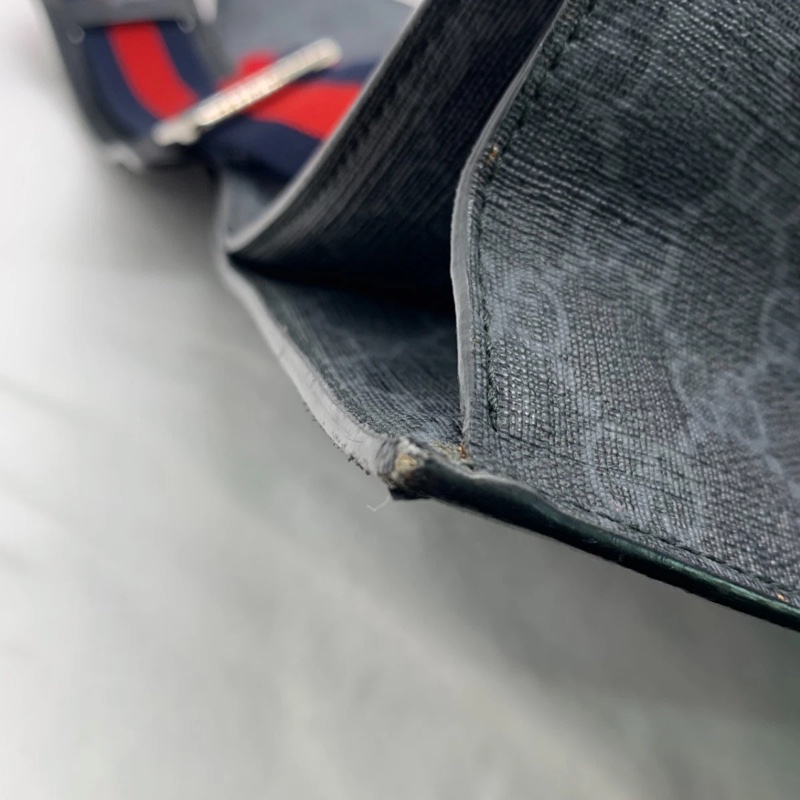 Gucci GG Supreme Monogram Night Courrier 竪款手提包-14