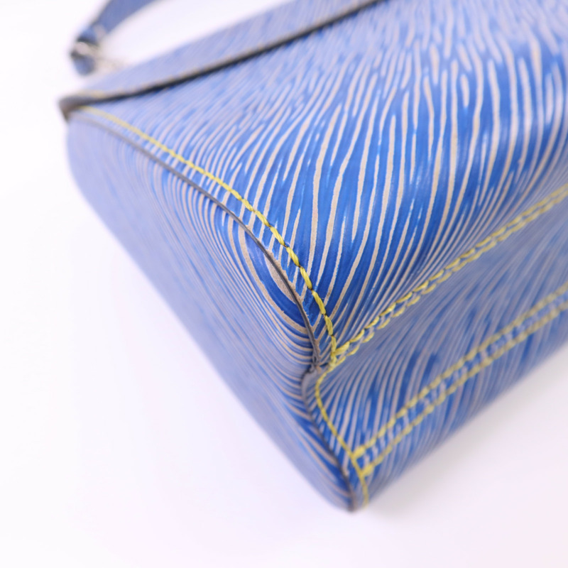 LOUIS VUITTON Epi Twist MM銀扣肩背袋-17