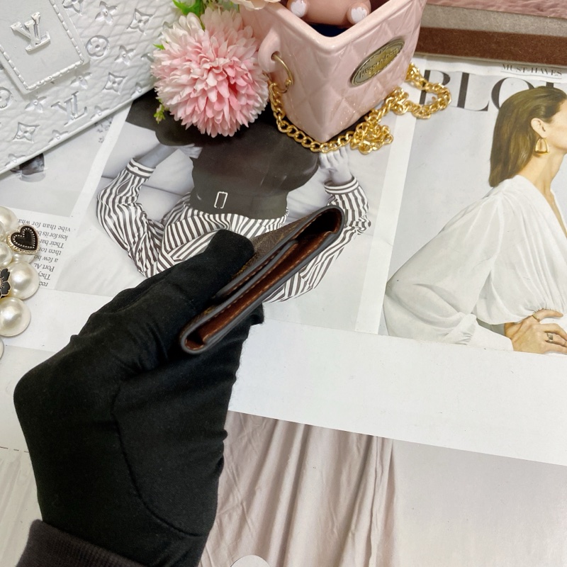 Lv M62630 6孔鑰匙包🏅-20