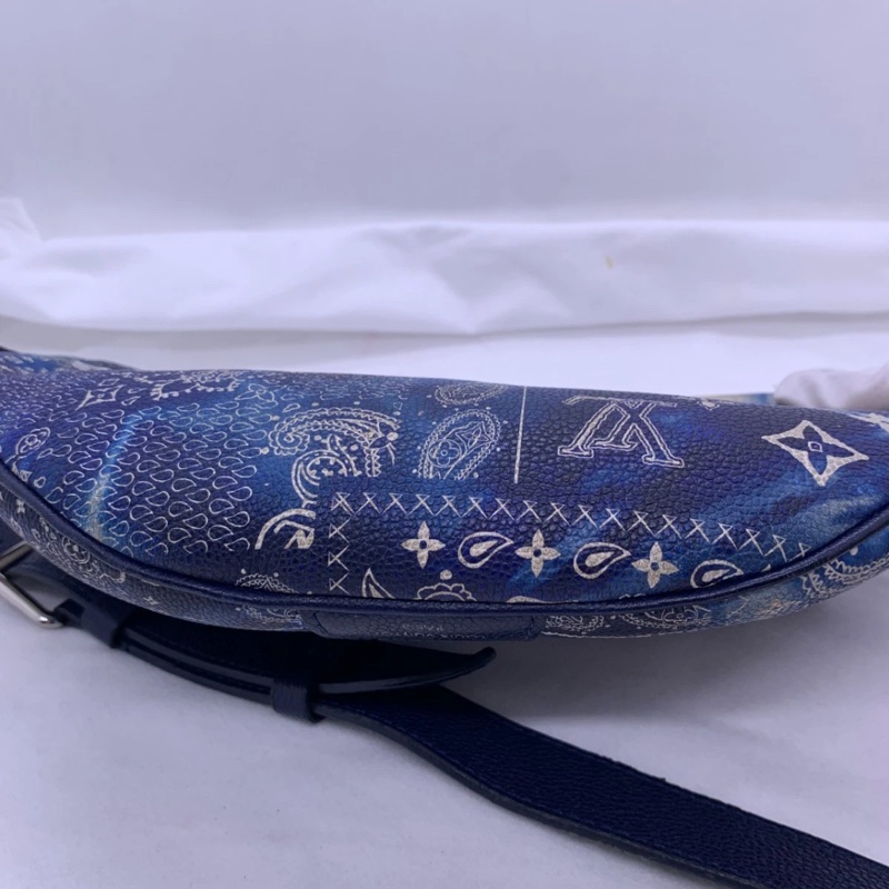 lv路易威登 Discovery PM Monogram Bandana 漂白藍 M2058 腰包-6