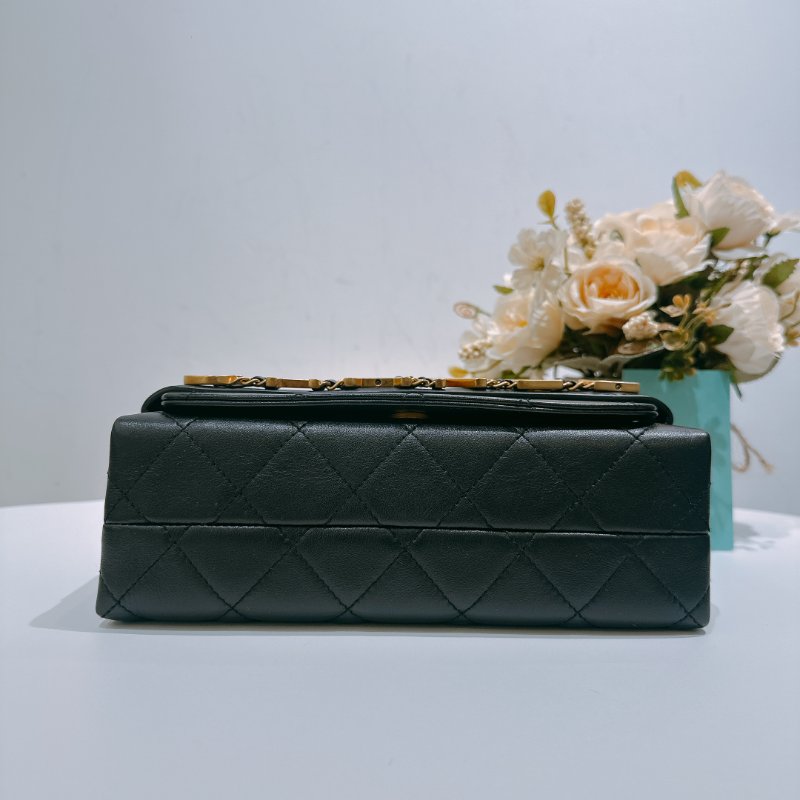TW4573  Chanel 香奈兒 Logo 翻蓋 單肩包 黑色 Enchained Flap Bag Black x GHW Lambskin-4