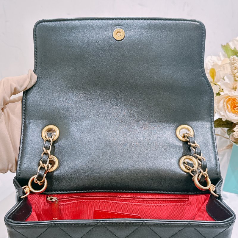 TW4573  Chanel 香奈兒 Logo 翻蓋 單肩包 黑色 Enchained Flap Bag Black x GHW Lambskin-17
