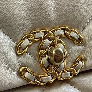 ＊奢華大道國際精品＊【CH0707】CHANEL 奶茶色小羊皮19大型口蓋包 AS1161-4