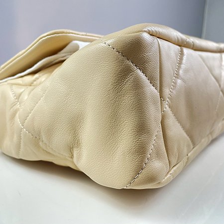 ＊奢華大道國際精品＊【CH0707】CHANEL 奶茶色小羊皮19大型口蓋包 AS1161-7