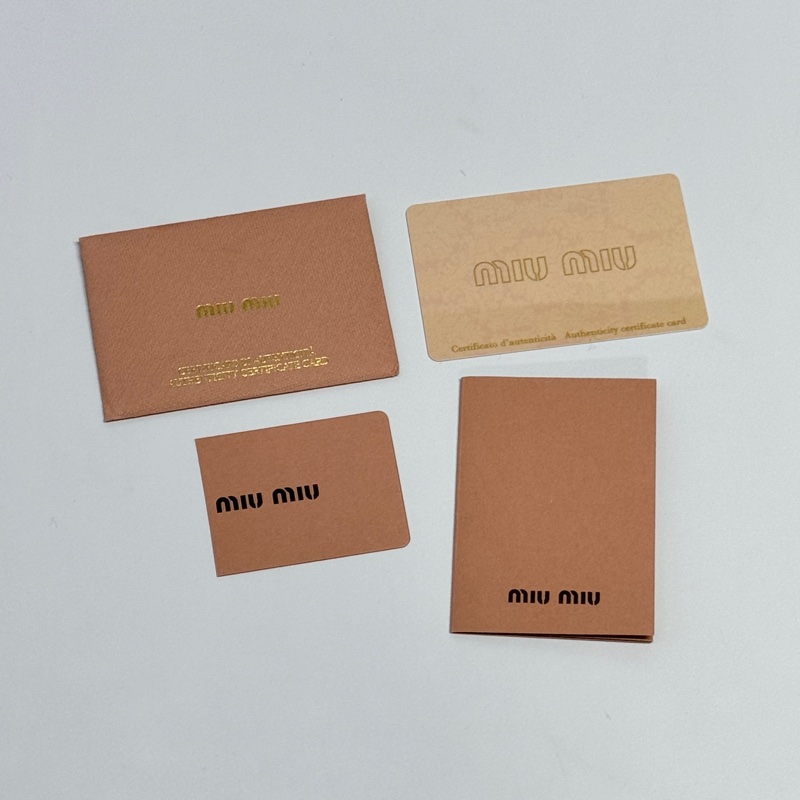 （超級新🆕） Miu Miu Nappa牛皮 水鑽吊墜 專櫃12.3萬！-23