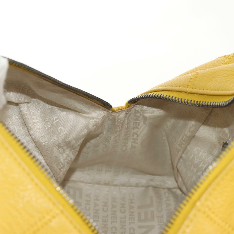 【日本直送】香奈兒 Choco Bar 手提包，魚子醬紋小牛皮，黃色銀色雙C標誌，正品編號 154042V-22