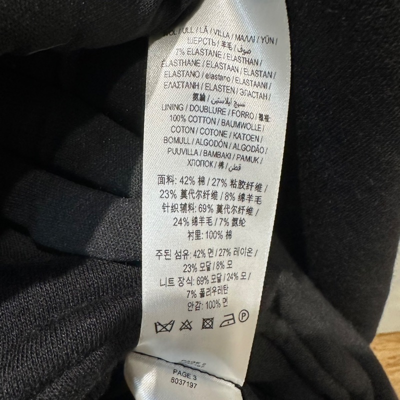 【美收精品】BURBERRY 黑色連帽無袖披風 4-585-7