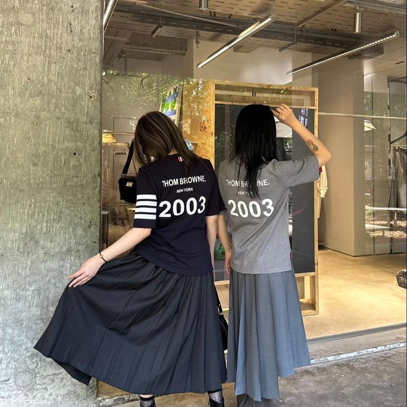 💎Han's house精品服飾💎 Thom Browne TB 4槓 短T 2003創始年限定-5