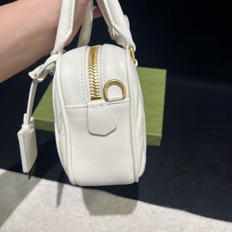 miumiu 保齡球包 小號皺摺奶白色羊皮 全新配件塵袋-1