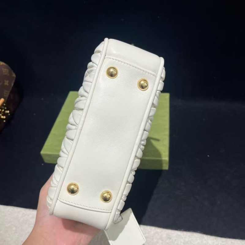 miumiu 保齡球包 小號皺摺奶白色羊皮 全新配件塵袋-4