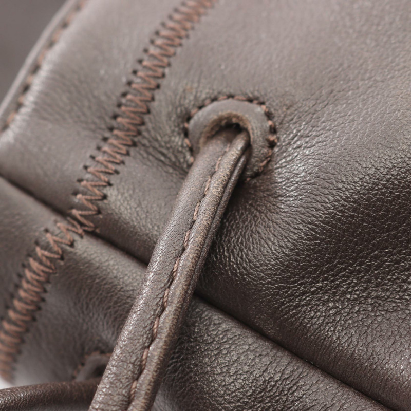 香奈兒巧克力棒縫線肩背包，黑色皮革，流蘇裝飾，二手女款-10