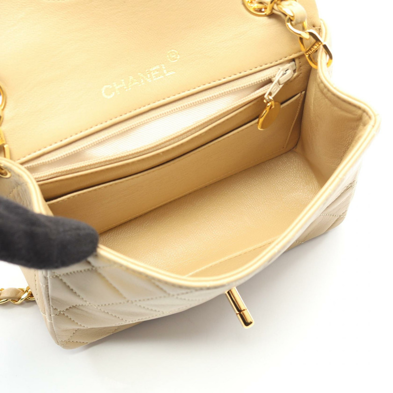 香奈兒迷你絎縫鏈條斜挎包，羊皮米色，二手金色五金 COCO-2