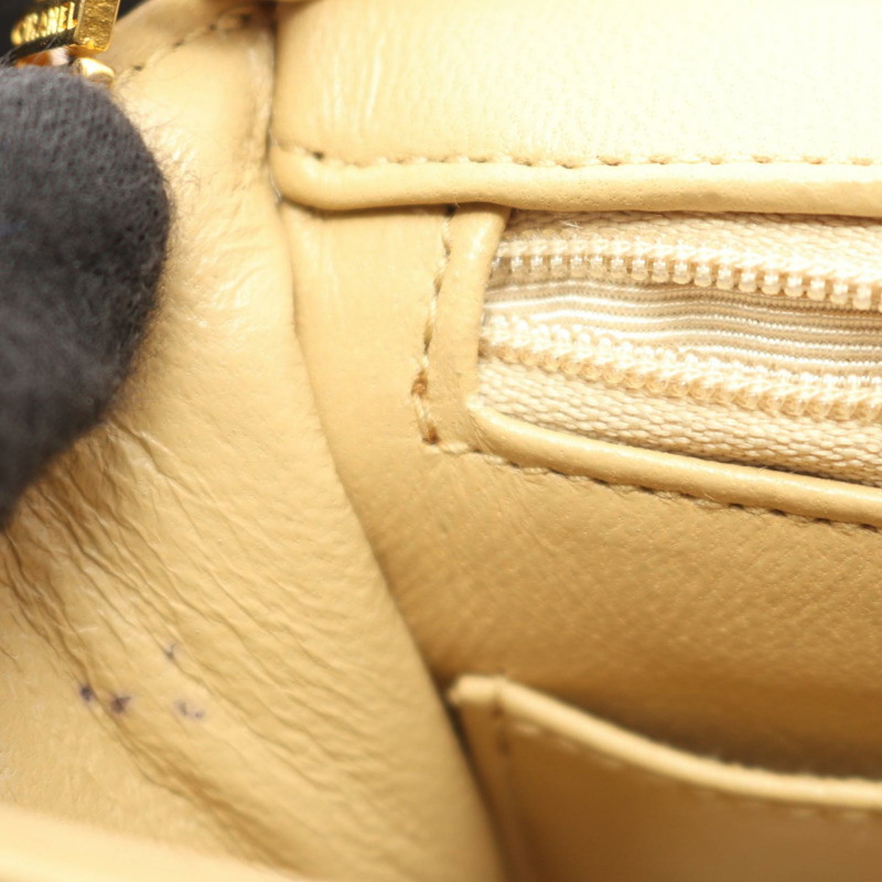 香奈兒迷你絎縫鏈條斜挎包，羊皮米色，二手金色五金 COCO-5