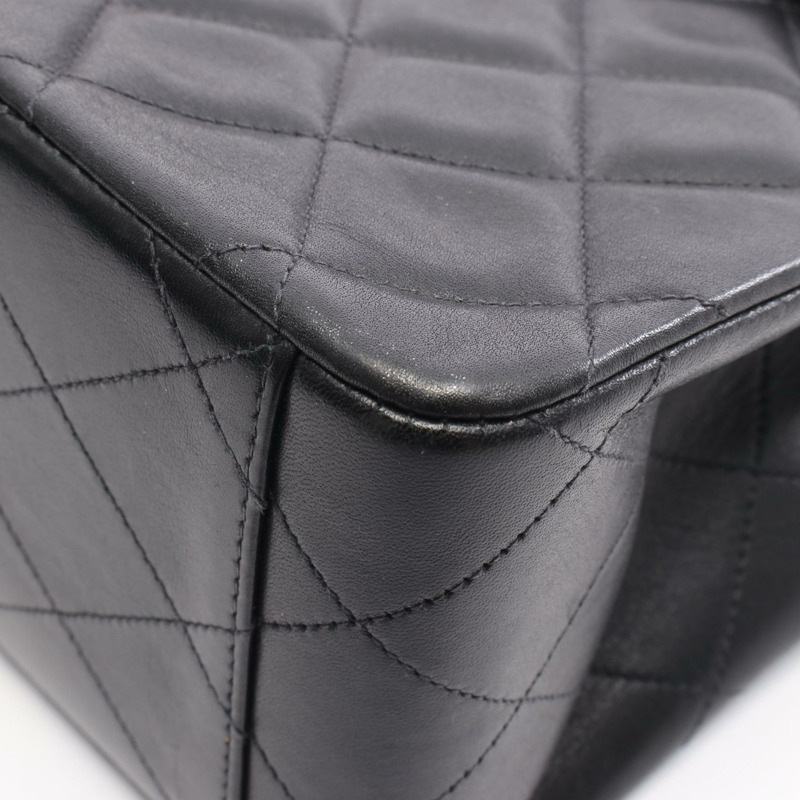 香奈兒 Jumbo Matelasse 34 單翻蓋鏈條肩背包，羊皮材質，黑色，二手，金色五金-7