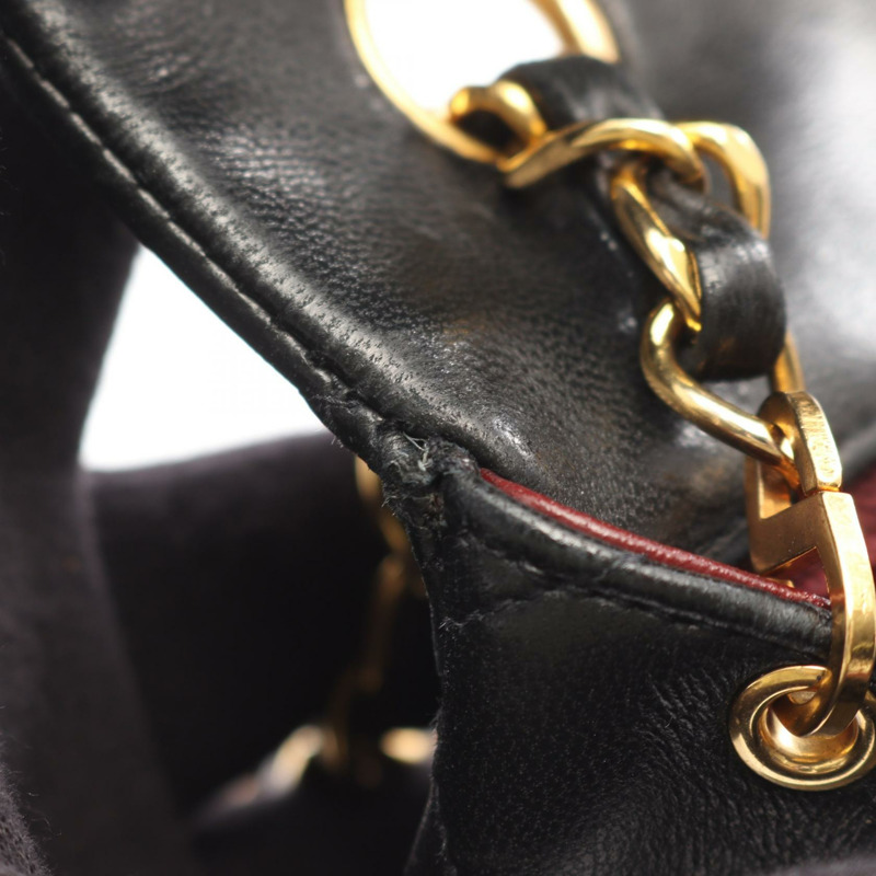 香奈兒迷你Matelasse 20鏈條斜挎包，羊皮材質，黑色，二手，金色五金-9