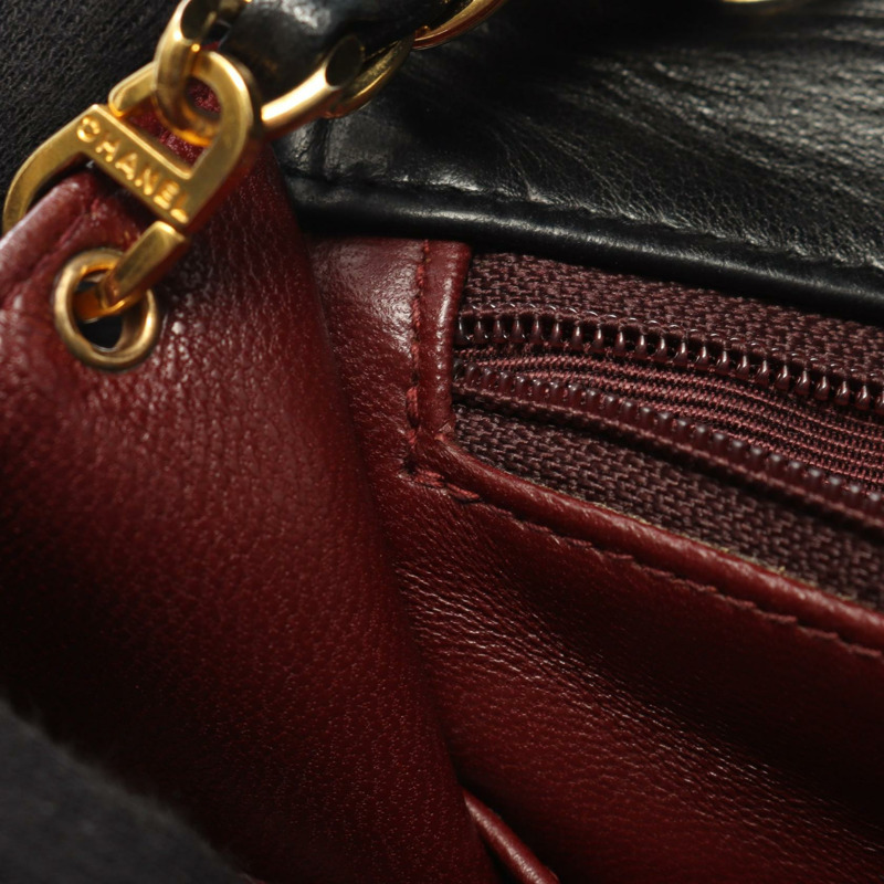 香奈兒迷你Matelasse 20鏈條斜挎包，羊皮材質，黑色，二手，金色五金-12