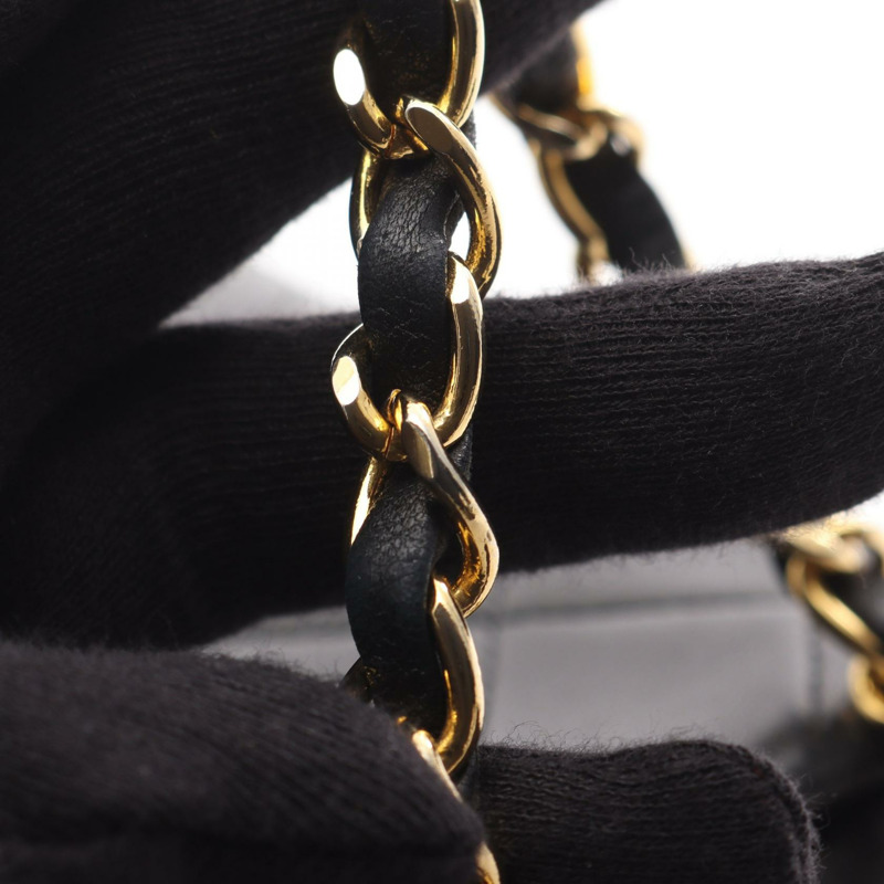 香奈兒迷你Matelasse 20鏈條斜挎包，羊皮材質，黑色，二手，金色五金-8