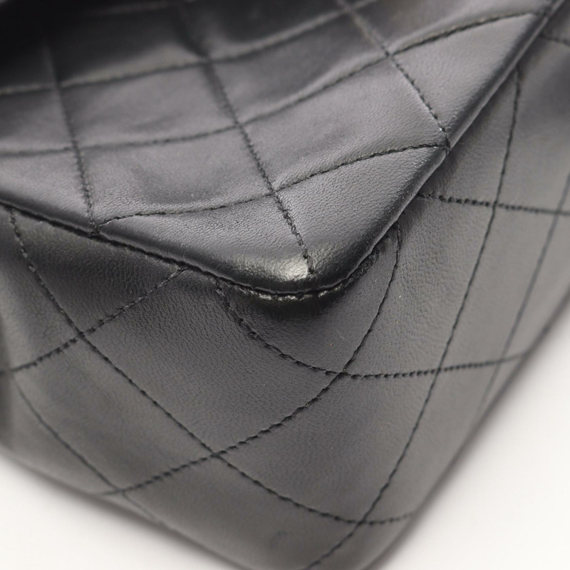 香奈兒迷你Matelasse 20鏈條斜挎包，羊皮材質，黑色，二手，金色五金-10