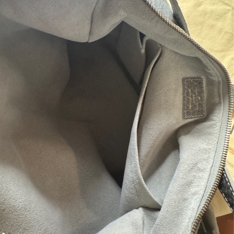 LV牛仔丹寧灰布肩背包-16