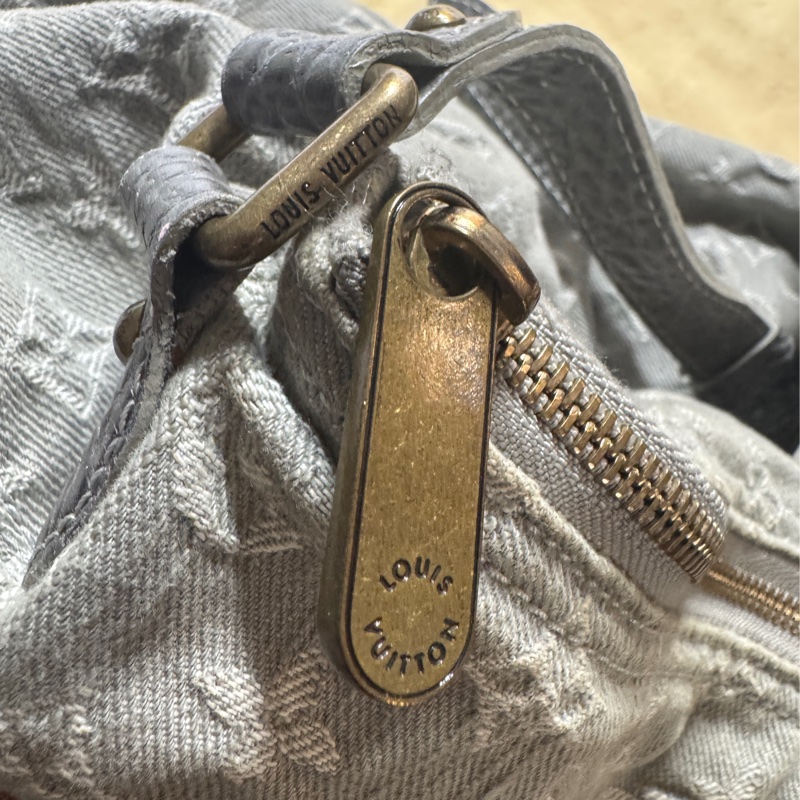 LV牛仔丹寧灰布肩背包-19