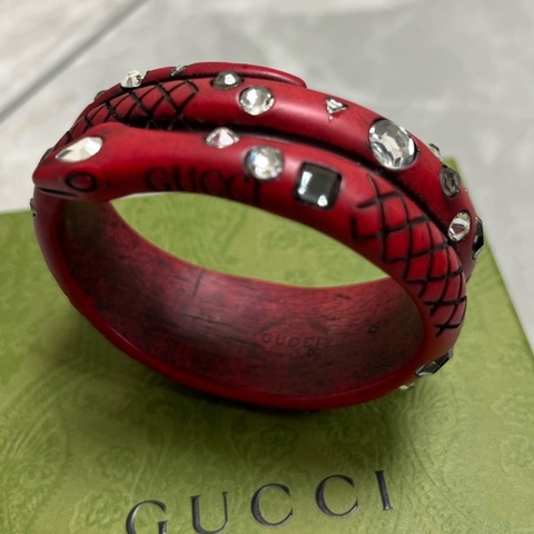 Gucci 蛇行手環