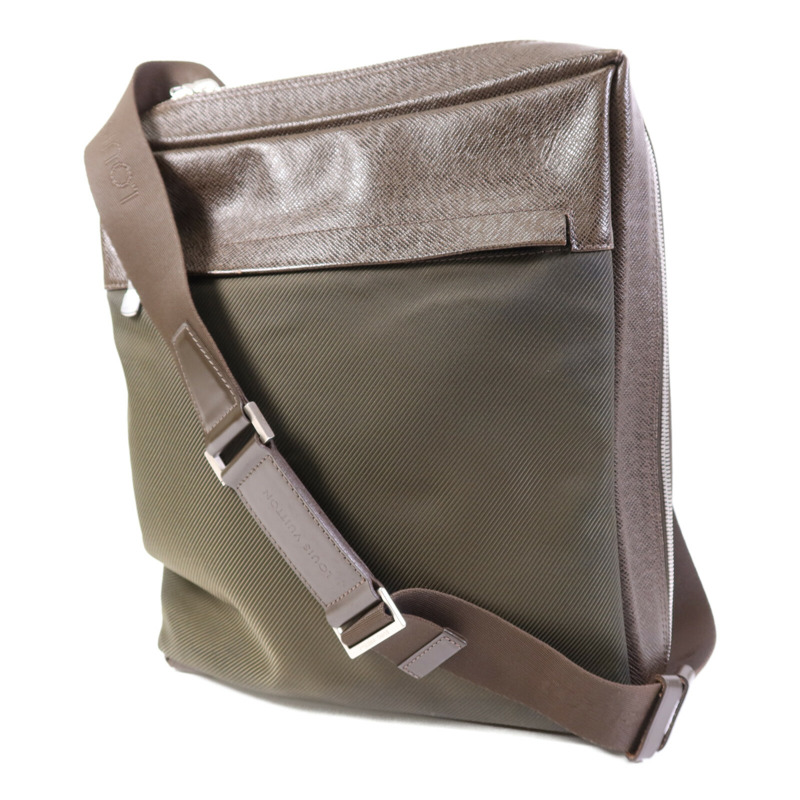 LOUIS VUITTON Taiga/帆布Beluga銀扣肩背袋-2