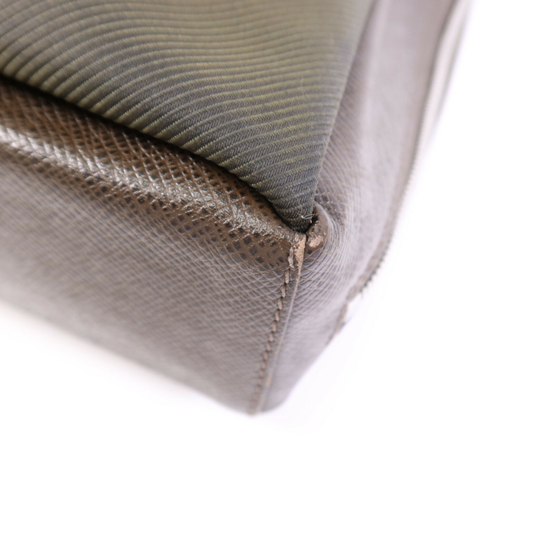 LOUIS VUITTON Taiga/帆布Beluga銀扣肩背袋-4