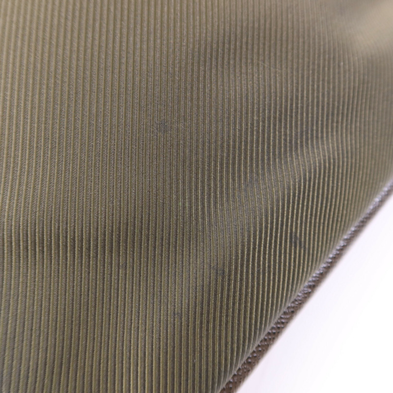 LOUIS VUITTON Taiga/帆布Beluga銀扣肩背袋-8