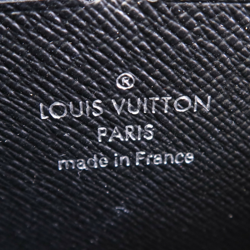 LOUIS VUITTON Epi Portefuille Twist Chain Wallet銀扣鏈帶肩背袋-12