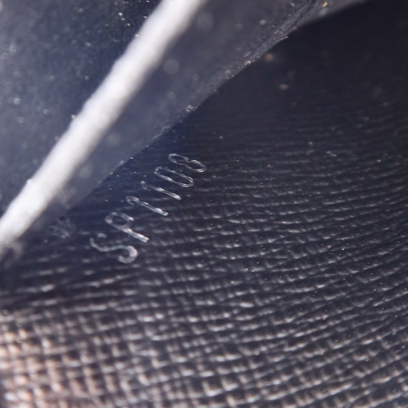 LOUIS VUITTON Epi Portefuille Twist Chain Wallet銀扣鏈帶肩背袋-13