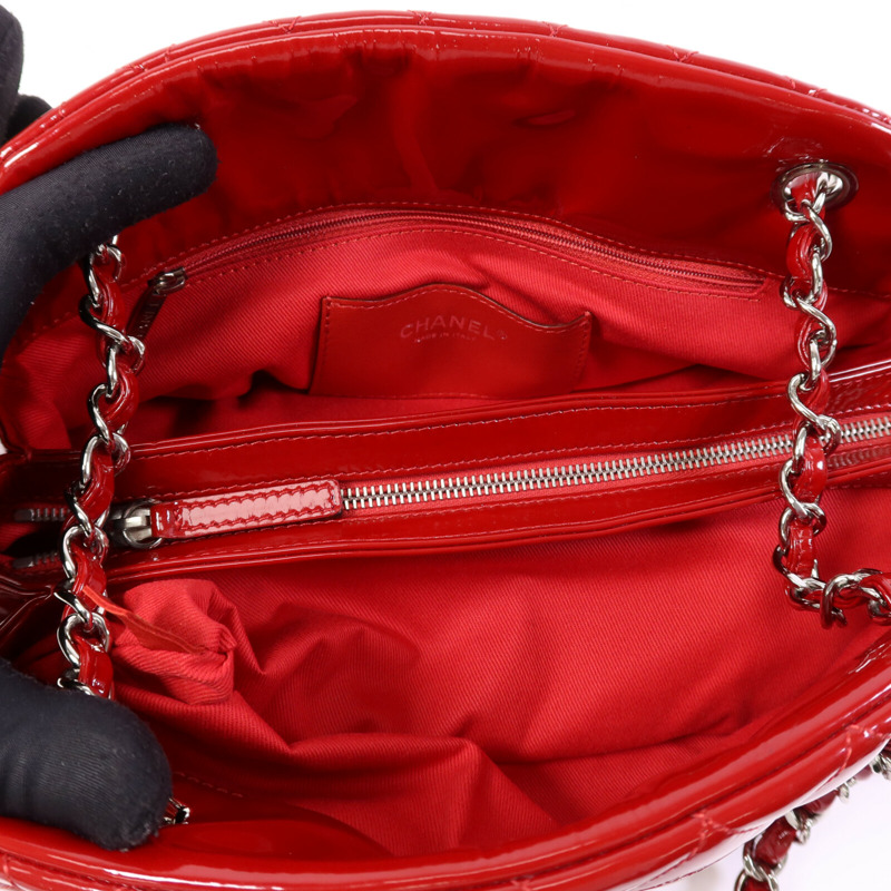 CHANEL 漆皮皮革Chain Shoulder Bag銀扣鏈帶肩背袋-10