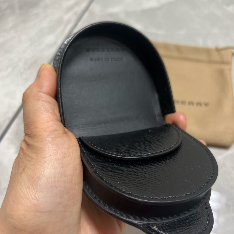 Burberry 黑色真皮零錢包-12