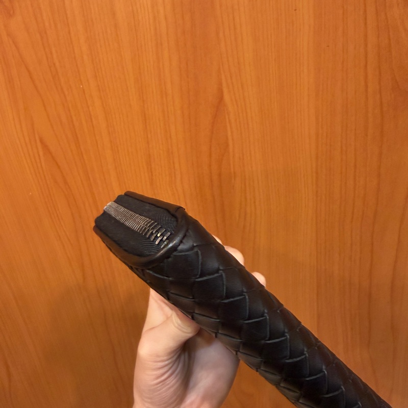 BV 黑羊皮小編織銀黑釦ㄇ拉8卡長夾-6