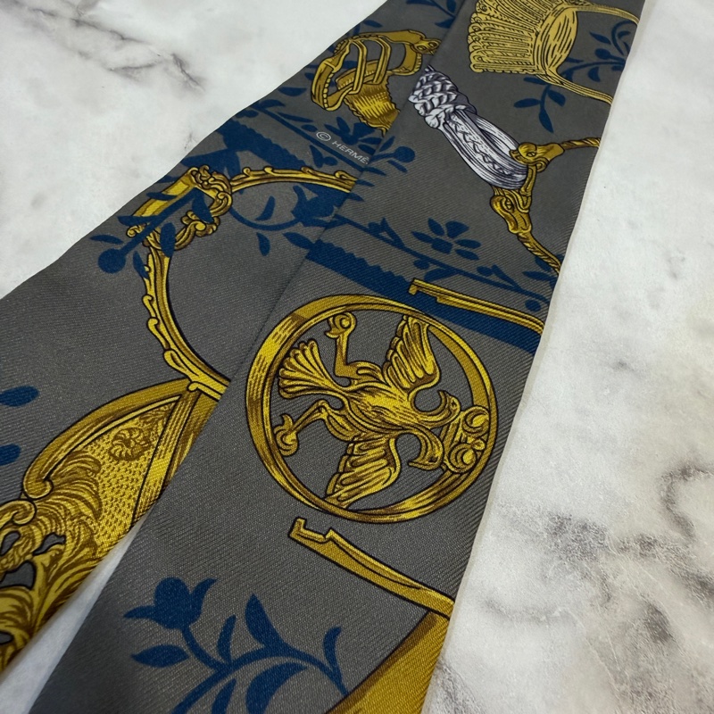 Hermes 灰綠底Etriers Remix Twilly H063502-2