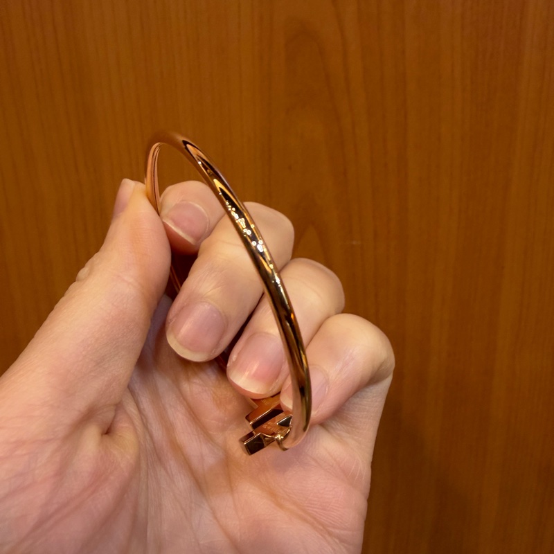 Tiffany 750玫瑰金T Wire手環60010773-1