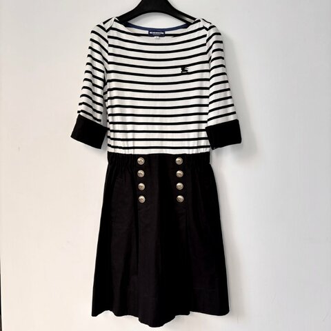 ::BURBERRY:: 戰馬刺繡 白色橫條紋洋裝 38號