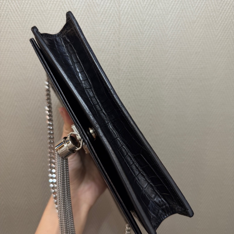 YSL 黑牛皮鱷魚壓紋Kate流蘇斜背WOC-6
