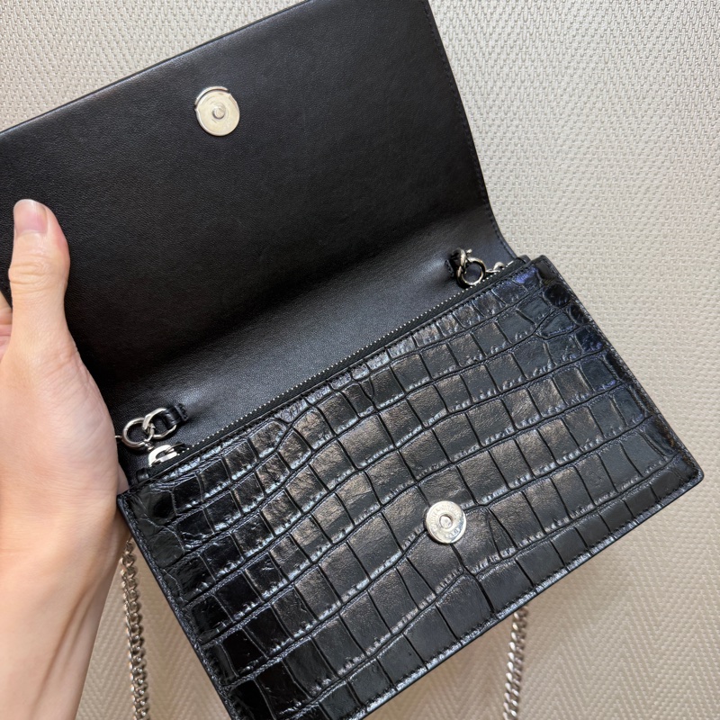 YSL 黑牛皮鱷魚壓紋Kate流蘇斜背WOC-9