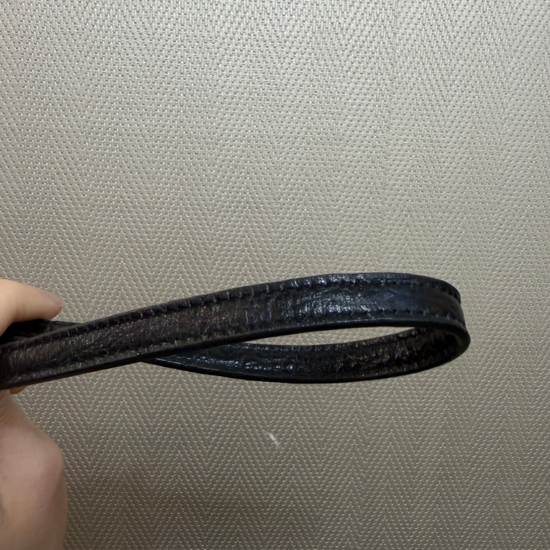 YSL 黑牛皮鱷魚壓紋Kate流蘇斜背WOC-16