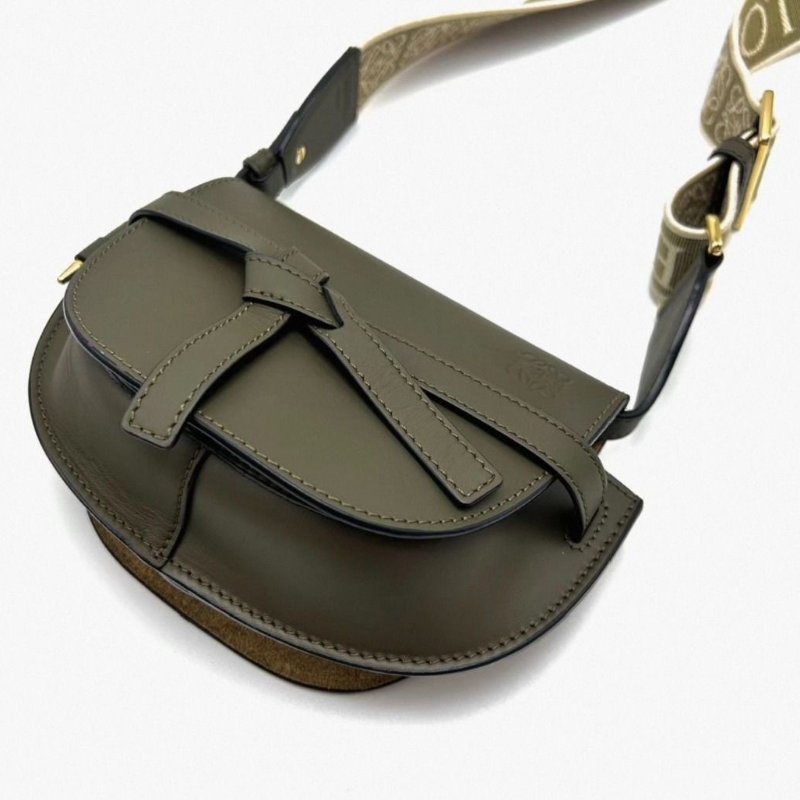 LOEWE gate馬鞍包21*14*9 98新配件塵袋-1