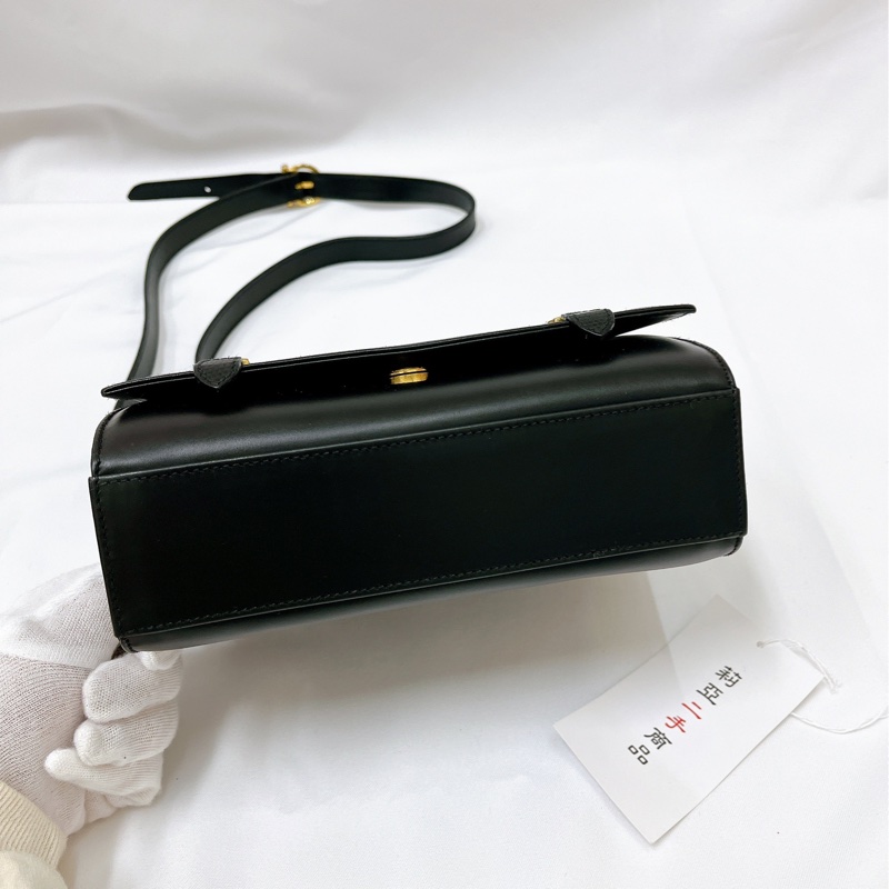 莉亞精品♡Ferragamo 學院包 黑 二手-4