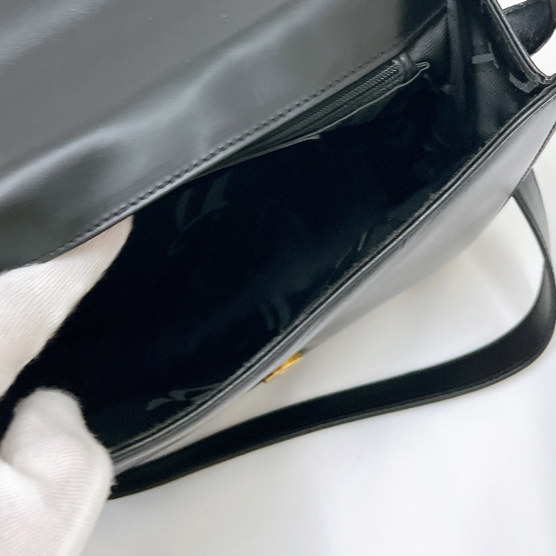 莉亞精品♡Ferragamo 學院包 黑 二手-14