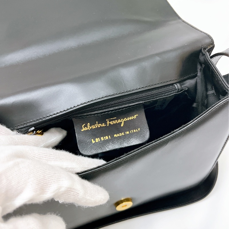 莉亞精品♡Ferragamo 學院包 黑 二手-17