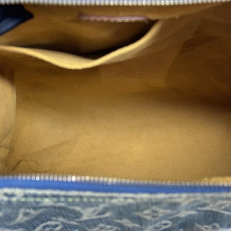 LV 丹寧牛仔Baggy金扣肩背腋下包32*32*10 98新配件塵袋-4